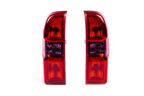 Nissan Patrol Y61 1997–2011 Aizmugurējie lukturi RED (2004-2008, 2 gab.) foto 3