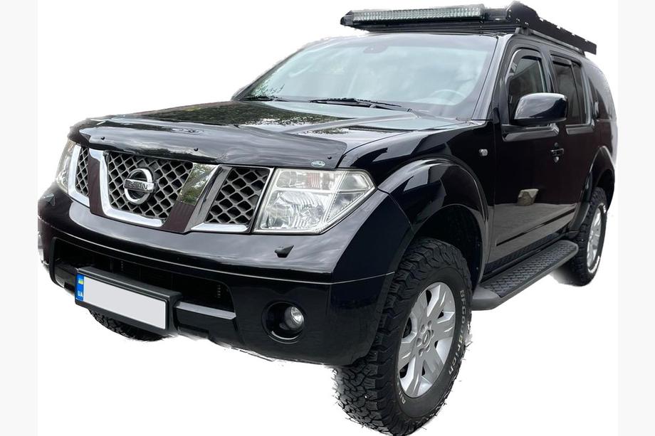 Nissan Pathfinder R51 2005–2014 Motora pārsega deflektors (EuroCap) Foto 1
