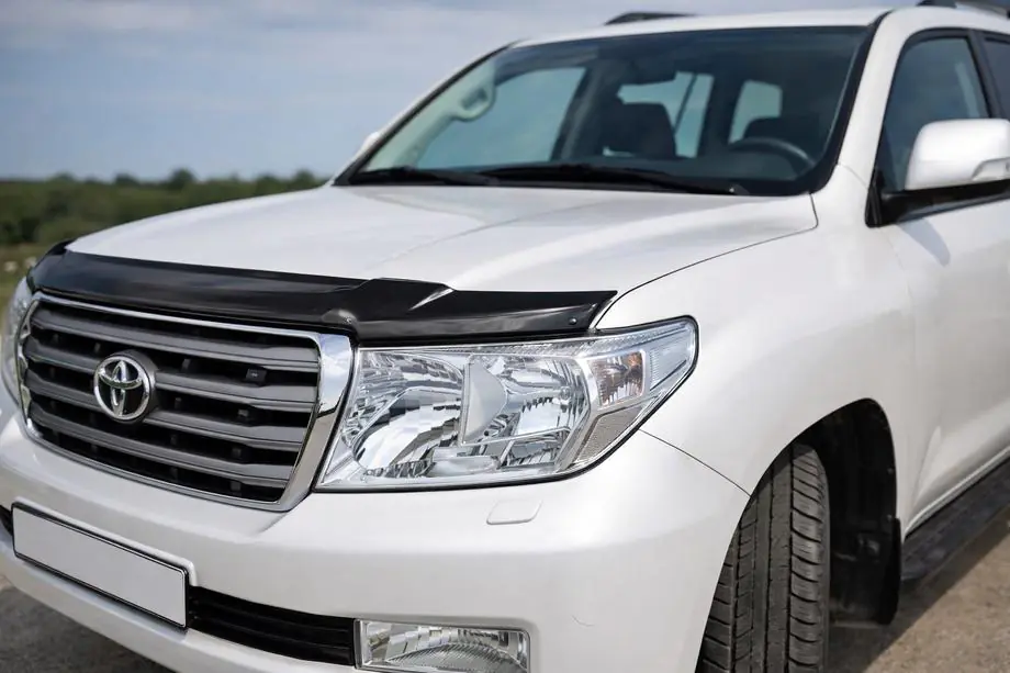 Toyota Land Cruiser 200 2007–2021 Kapota deflektors 2007-2015 (EuroCap) Image
