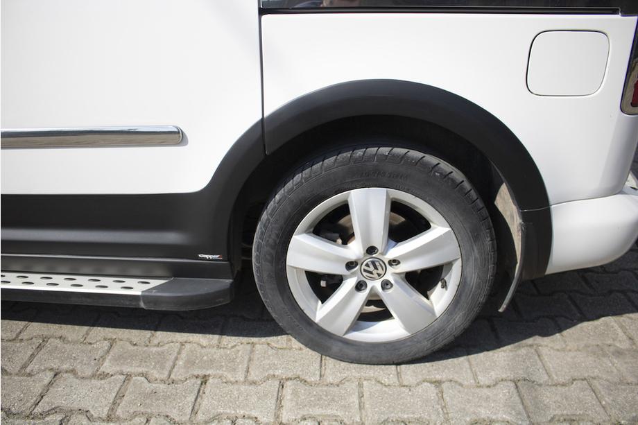 Volkswagen Caddy 2015–2020 Moldingu un arku paplašinātāju komplekts 1 durvis, īsā riteņu bāze Foto 28