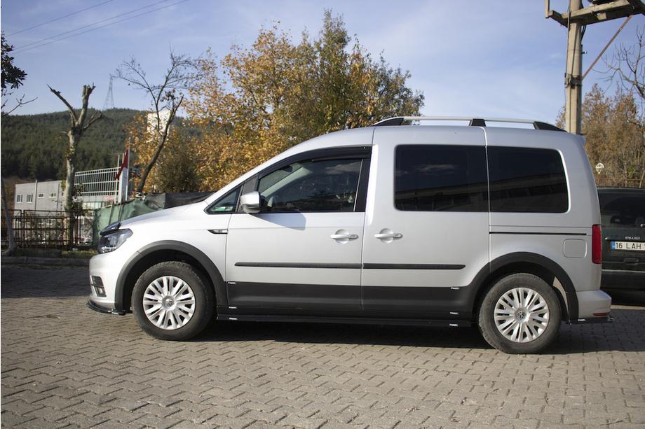 Volkswagen Caddy 2015–2020 Moldingu un arku paplašinātāju komplekts 1 durvis, īsā riteņu bāze Foto 47