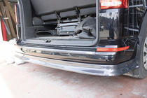 Volkswagen T6 2015–2024 EuroCap aizmugurējā bampera uzlika, karbonizskats (ABS) foto 11