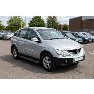 Sānu sliekšņi Tayga Black (2 gab., alumīnijs) SsangYong Action 2005–2018 foto 1