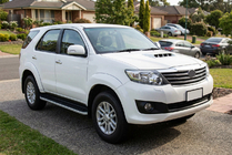 Toyota Fortuner 2006–2015 Sānu pakāpieni Tayga Grey (2 gab., alumīnijs) foto 1
