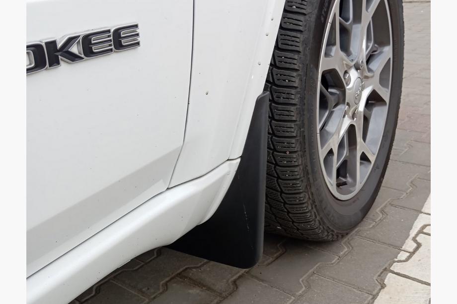 Jeep Grand Cherokee WK2 2010–2021 Dubļusargi Premium (4 gab.) Image