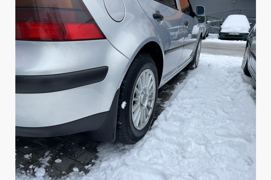Volkswagen Golf 4 1997–2006 Premium dubļusargi (HB, 4 gab.) Image
