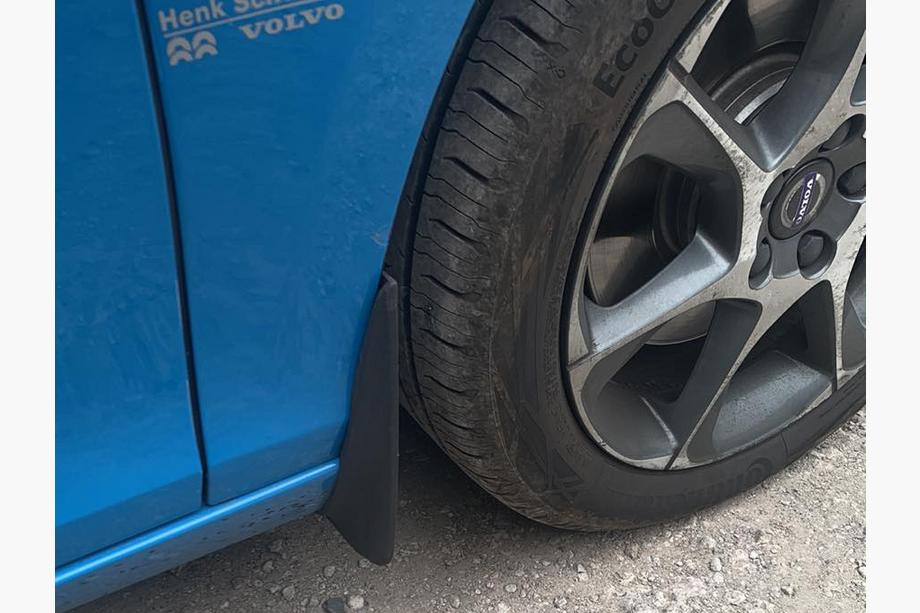 Volvo V40 2012– Dubļusargi Premium (2012-2016, 4 gab.) Image