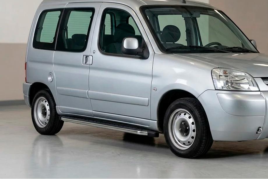Peugeot Partner 1996–2008 Sānu pakāpieni BlackLine (2 gab., alumīnijs) Image