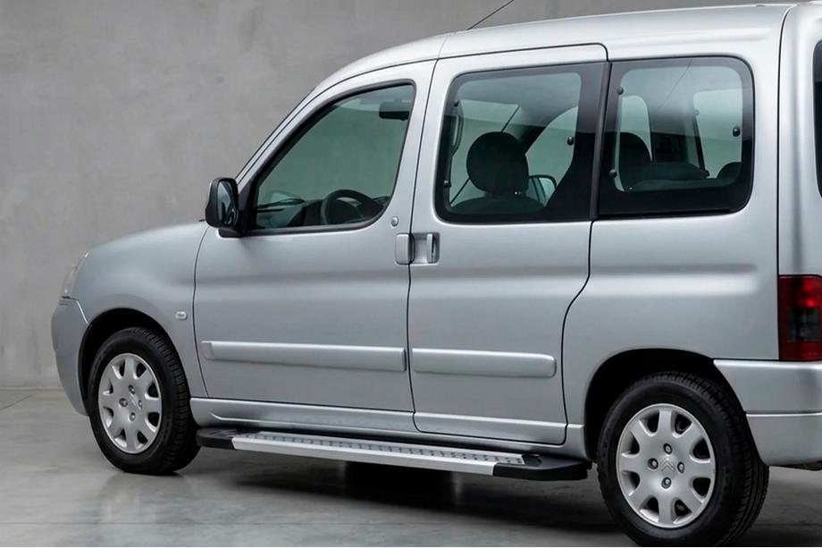 Peugeot Partner 1996–2008 Sānu pakāpieni New Vision Grey (2 gab., alumīnijs) Image