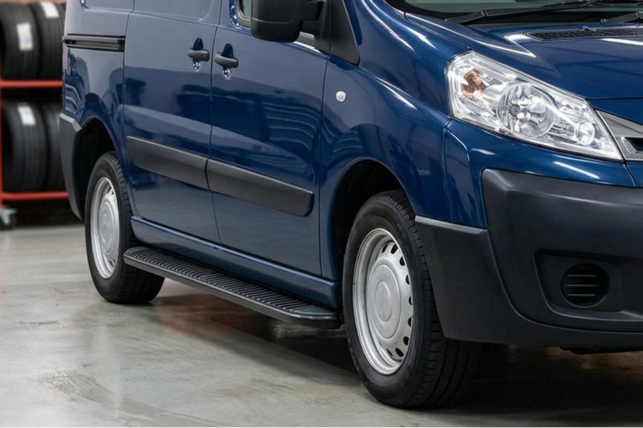 Citroen Jumpy 2007–2017 Sānu sliekšņi Tayga Black (2 gab., alumīnijs) Image