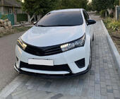 Toyota Corolla 2013–2019 Priekšējā bufera lūpas uzlika (melna) foto 3