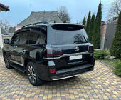 Toyota Land Cruiser 200 2007–2021 Aizmugurējie lukturi 2016-2021 (Sequential Red) foto 9