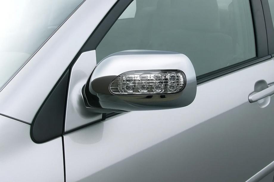 Toyota Corolla 2002–2007 Hromētas spoguļu uzlikas LED (2002-2005, 2 gab., plastmasa) Foto 1