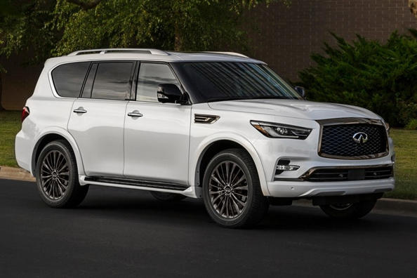 Infiniti QX80 flagmaņa apvidnieks saņēmis atjauninājumu