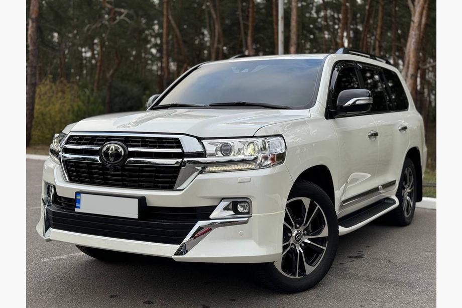 Toyota Land Cruiser 200 2007–2021 Virsbūves komplekts 2016-2021 (Executive 2021) Foto 29