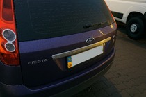 Ford Fiesta 2002–2008 Uzliktnis virs numura zīmes (nerūsējošais tērauds) Carmos - turku teras foto 3