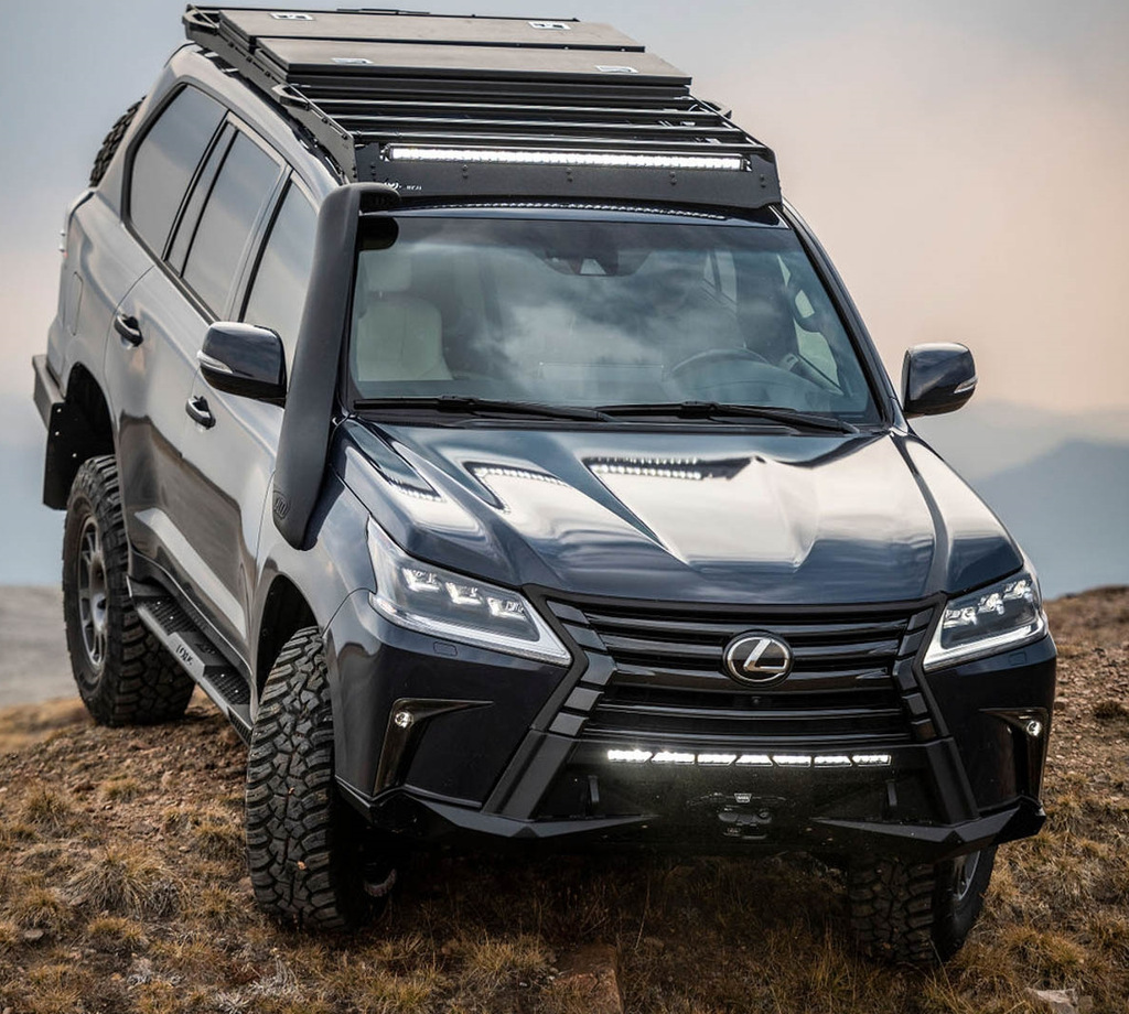 Lexus J201 modifikācija: dubļos tikai meitenes