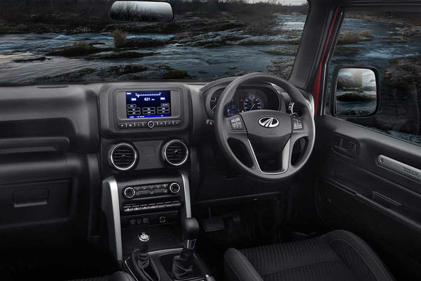 Indijas SUV Mahindra Thar iekaro vietējo tirgu Foto 5