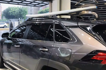 Toyota Rav 4 2019–2025 OEM šķērssijas integrētiem jumta reliņiem (2 gab.) foto 4