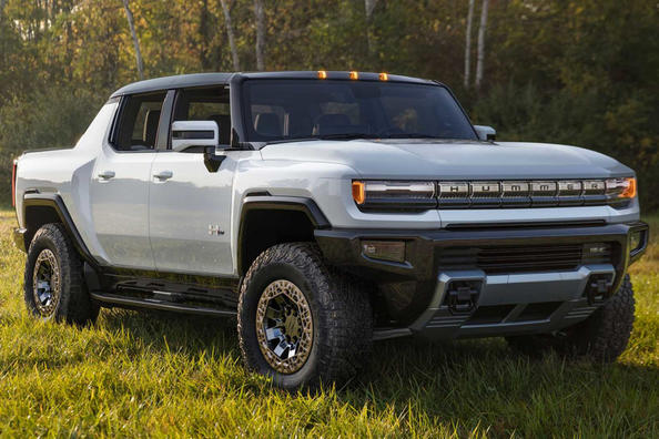 Elektriskais Hummer EV pikaps: autopilots, krabja režīms un 1000 ZS