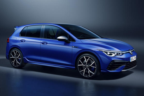 Prezentēta 8. paaudzes Volkswagen Golf R hečbeka karstā modifikācija