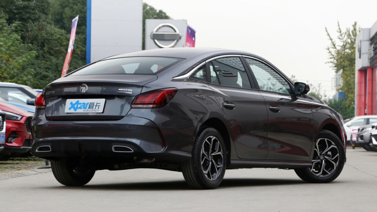 Laists klajā jaunais MG 5 sedans