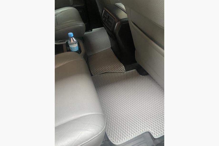 Toyota Sequoia 2007–2022 Poliuretāna salona paklājiņi, 3 rindas (EVA, pelēki) 2. rinda – 3 sēdvietas Foto 7