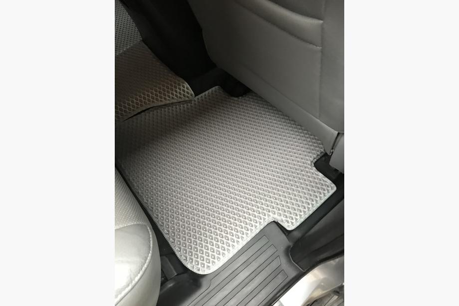 Toyota Sequoia 2007–2022 Poliuretāna salona paklājiņi, 3 rindas (EVA, pelēki) 2. rinda – 3 sēdvietas Foto 10