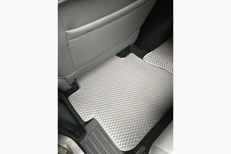 Toyota Sequoia 2007–2022 Poliuretāna salona paklājiņi, 3 rindas (EVA, pelēki) 2. rinda – 3 sēdvietas Foto 16