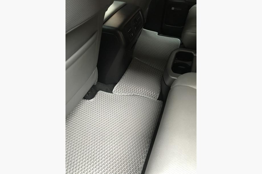 Toyota Sequoia 2007–2022 Poliuretāna salona paklājiņi, 3 rindas (EVA, pelēki) 2. rinda – 3 sēdvietas Foto 17