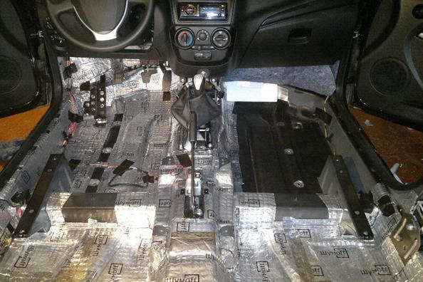 Auto grīdas skaņas izolācija – dari pats