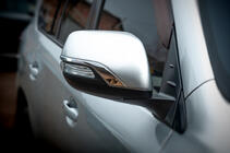 Toyota Land Cruiser 200 2007–2021 Spoguļa komplekts Executive (2012-2016, 1 gab.) Balts (kreisais) foto 1
