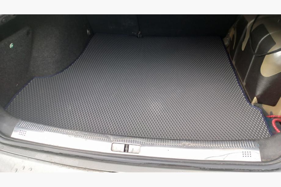 Volkswagen Passat B5 1997–2005 Bagāžnieka paklājiņš SD (EVA, melns) Image