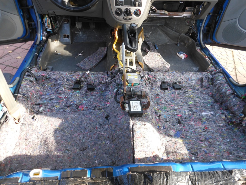 Auto skaņas izolācija ar filcu