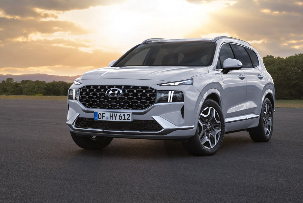 Atjauninātais Hyundai Santa Fe krosovers jau tirdzniecībā