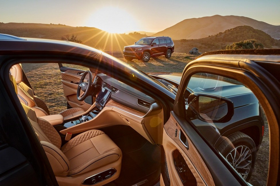 Prezentēts atjauninātais Jeep Grand Cherokee 2021
