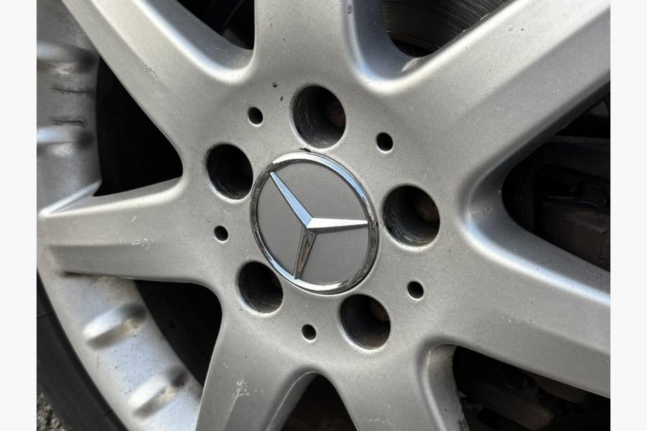 Mercedes-Benz Diska centrālie vāciņi 70/75 mm ar gredzenu (4 gab., pelēki) Foto 3
