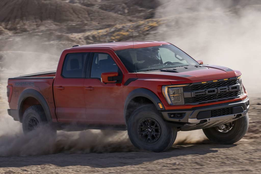 Prezentēta atjauninātā Ford F-150 Raptor versija