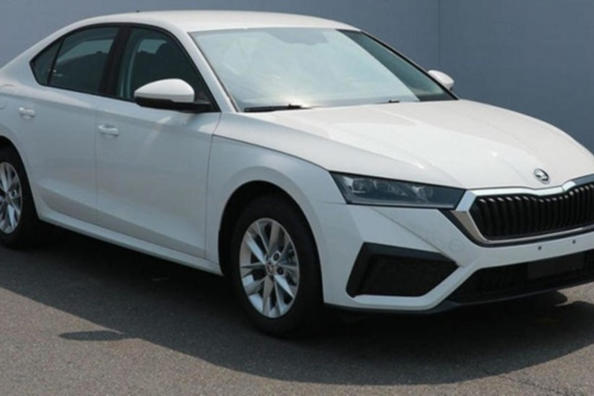 Pagarinātā Skoda Octavia Pro debitē Ķīnā