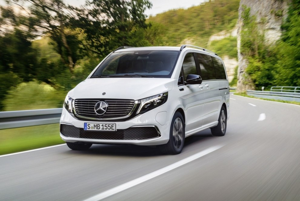 Mercedes-Benz EQV 300 elektriskā minivena apskats