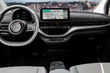Elektriskā subkompaktā hečbeka Fiat 500e apskats foto 7