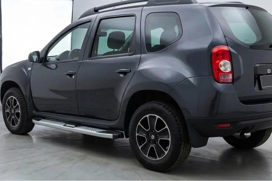 Dacia Duster 2008–2018 Mevsim Grey sānu pakāpieni (2 gab., alumīnijs) Image