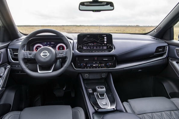 Prezentēts jaunās paaudzes krosovers Nissan Qashqai Foto 6