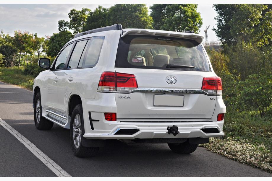 Toyota Land Cruiser 200 2007–2021 Aizmugurējais bamperis komplektā 2016+ (EWAN) Foto 1