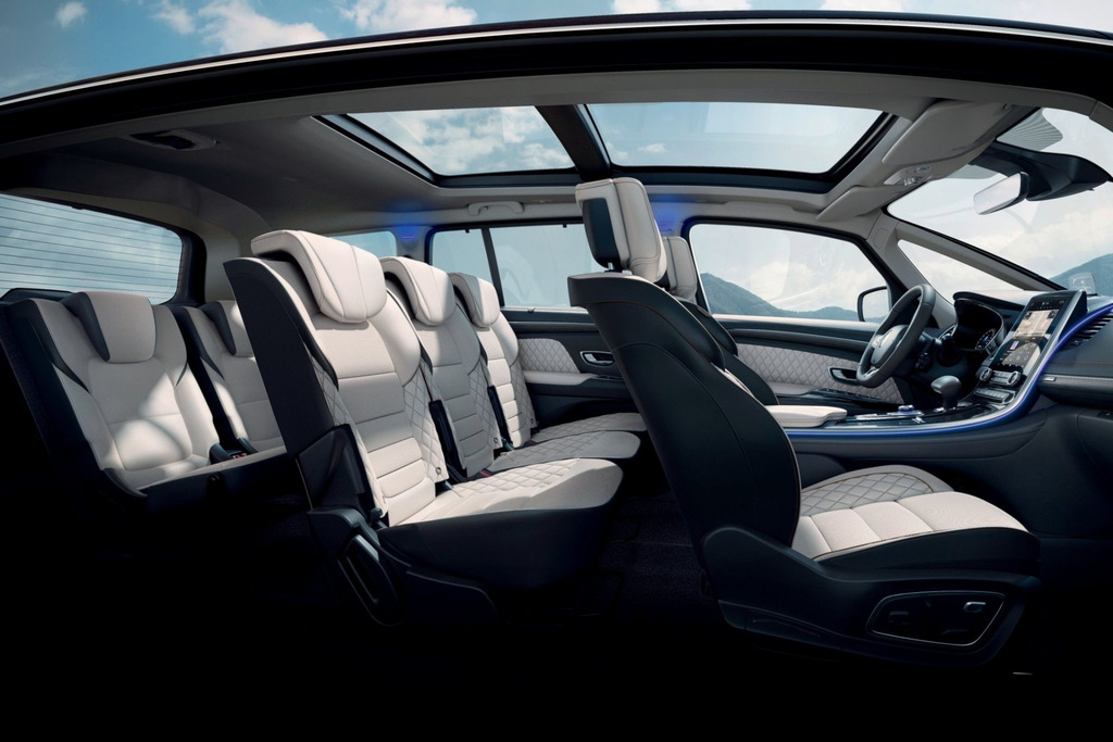 Atjauninātā Renault Espace minivena apskats