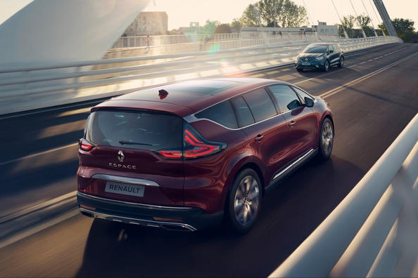 Atjauninātā Renault Espace minivena apskats