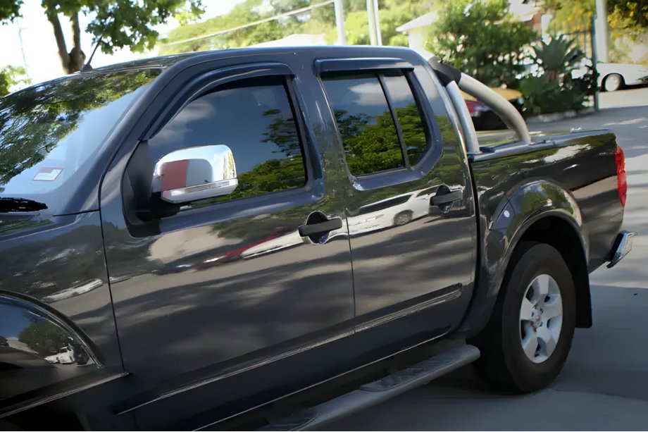 Nissan Navara 2006–2015 Logu vēja deflektori (4 gab., HIC) Image