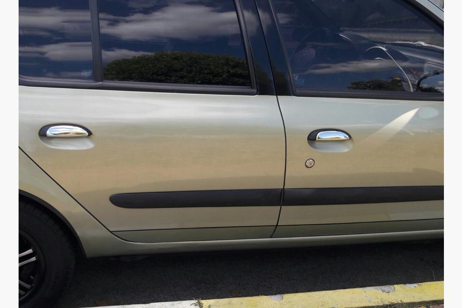 Renault Symbol 1999–2008 Durvju rokturu uzlikas (nerūsējošais tērauds) 4 gab., OmsaLine – itāļu nerūsējošais tērauds Foto 2