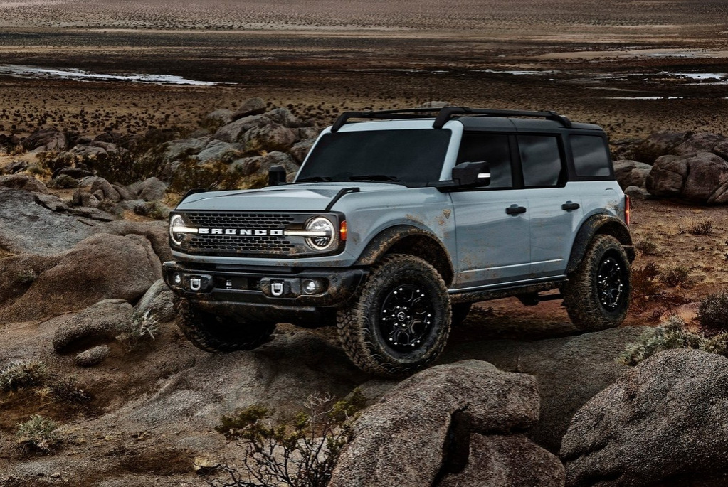 Jaunās paaudzes Ford Bronco apvidnieka piecdurvju versija