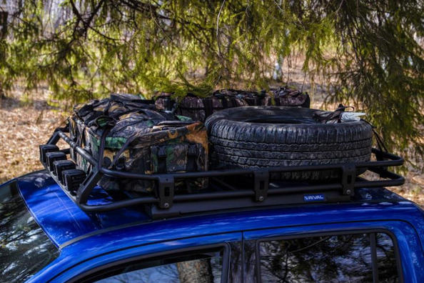 Kā izvēlēties jumta bagāžnieku apvidus auto